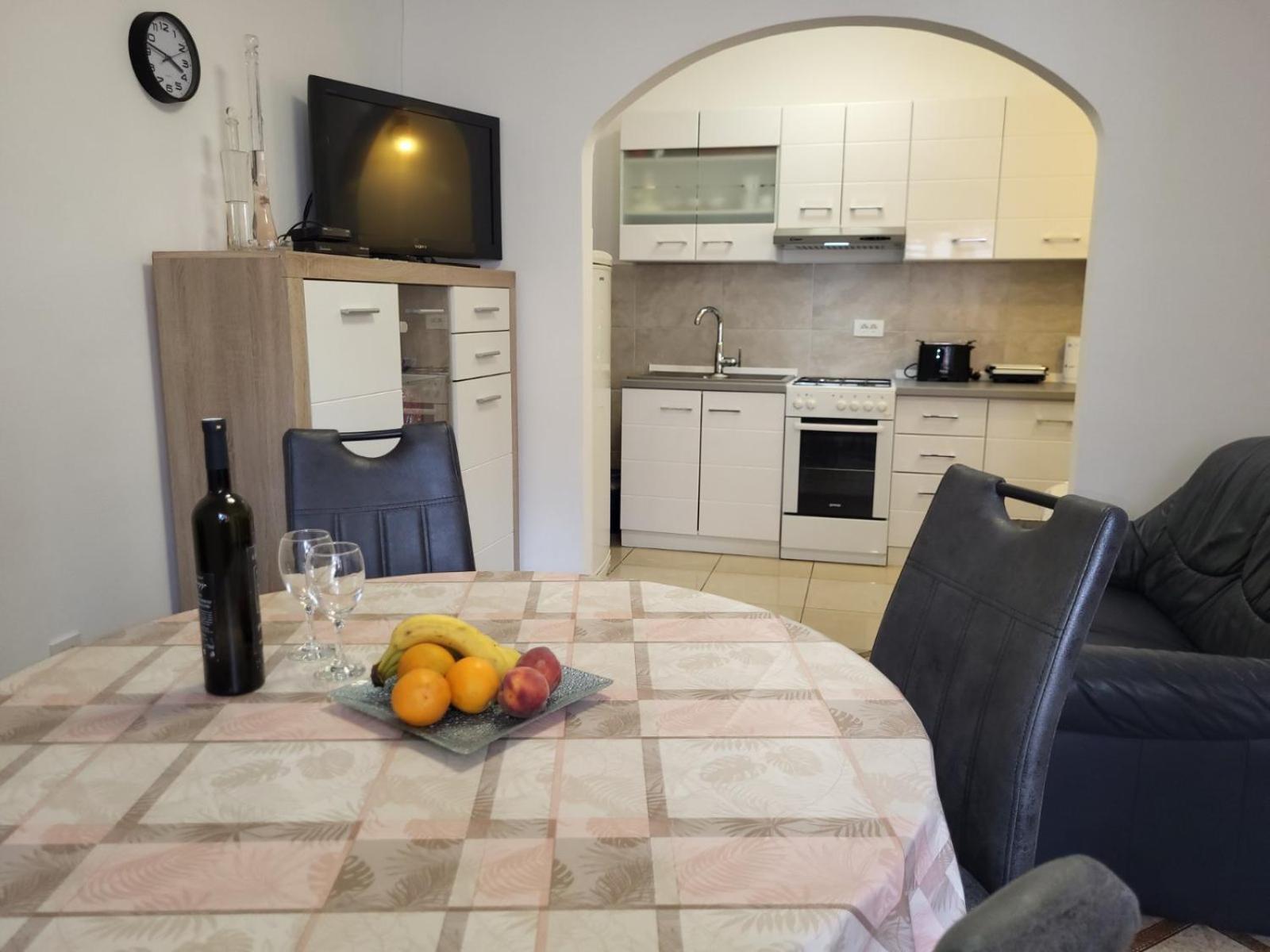 Appartement With Pool Tomic